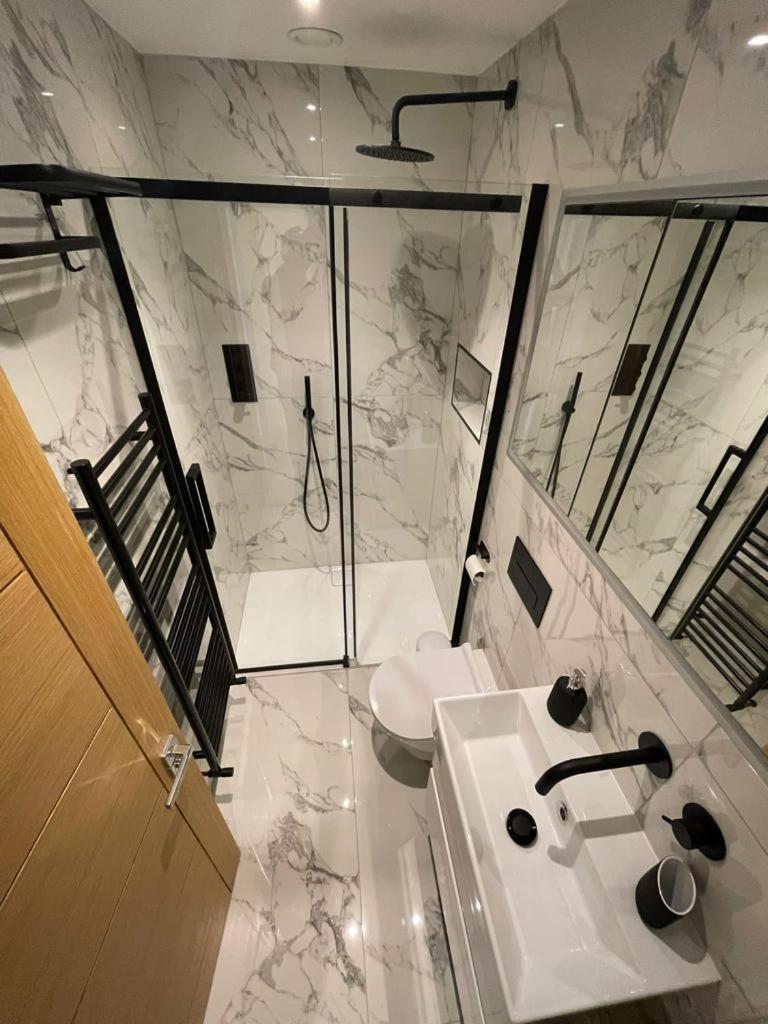 Two Bedroom Apartment - Londres Exterior foto